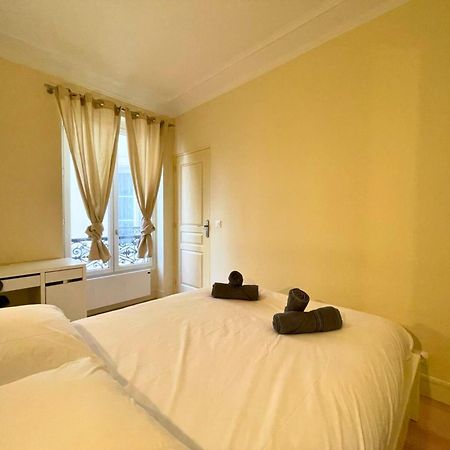 Chambre Lit Double Et Salon Avec Canape-Lit A 10 Minutes Des Champs Elysees Paris Exterior foto